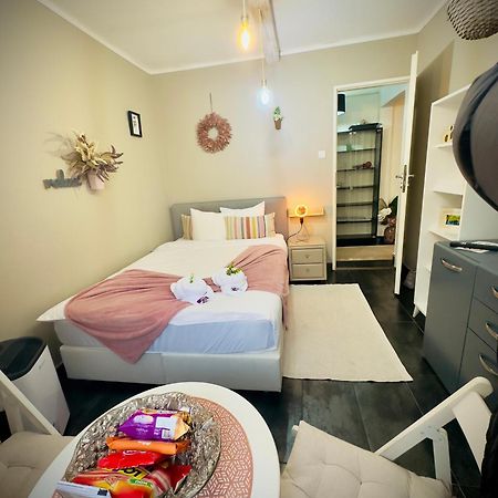 Private Place To Stay Self Check In-Nonstop- Netflix-Wifi Resita Exterior photo