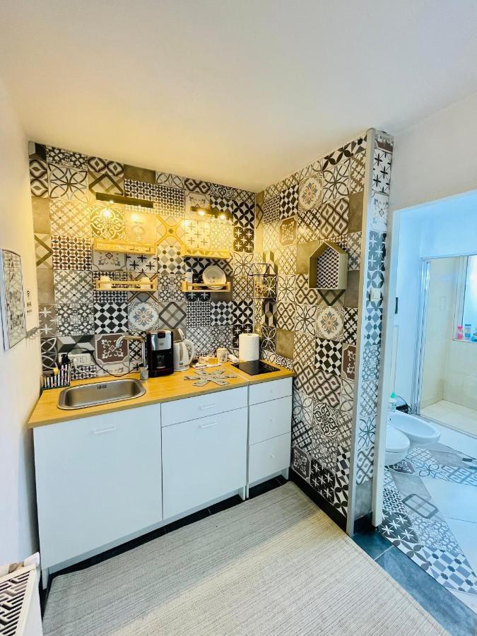 Private Place To Stay Self Check In-Nonstop- Netflix-Wifi Resita Exterior photo
